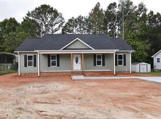 4 Thomasville High Dr, Thomasville, NC 27360