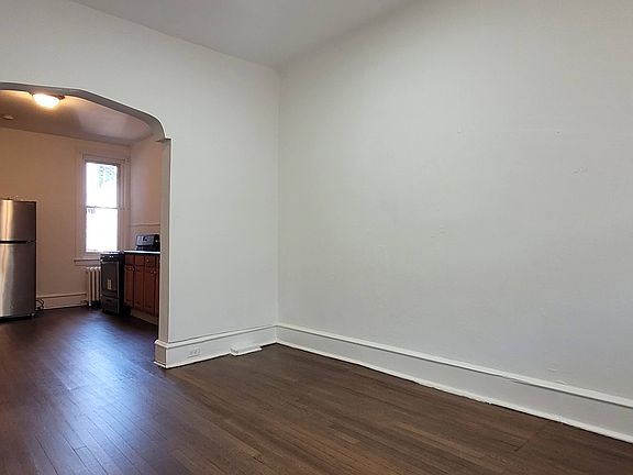 2nd image of 4618 N Camac St Floor 1