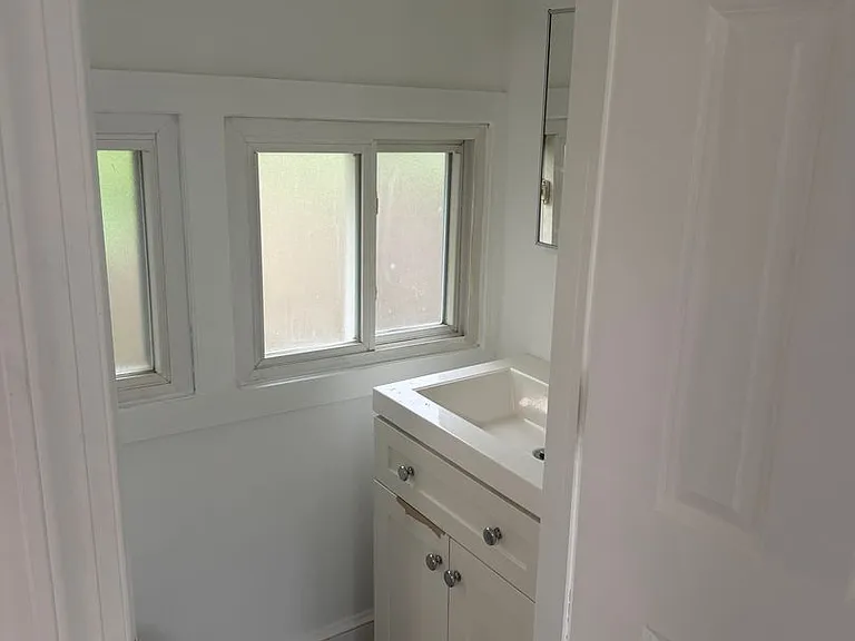 322 F St — Photo 10