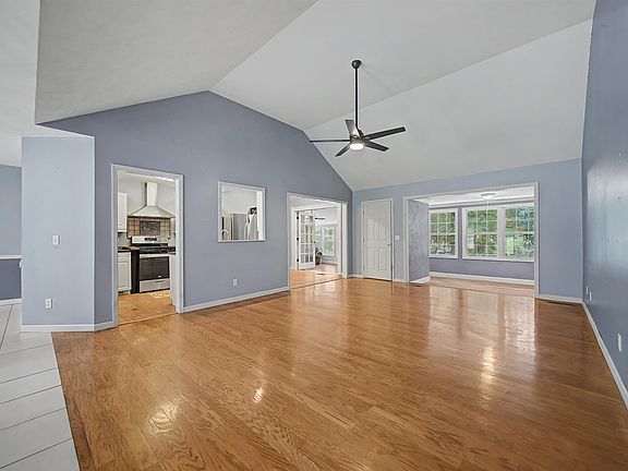 2nd image of 66 Woodrun Dr