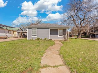 700 Poindexter Ave, Cleburne, TX 76033