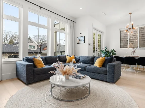 3123 W 16th Ave, Vancouver, BC V6K 3C9