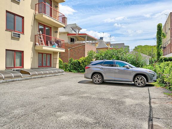 4th image of 2218 82nd St #B1