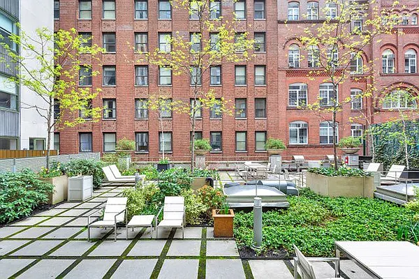 Rented by Compass | media 8