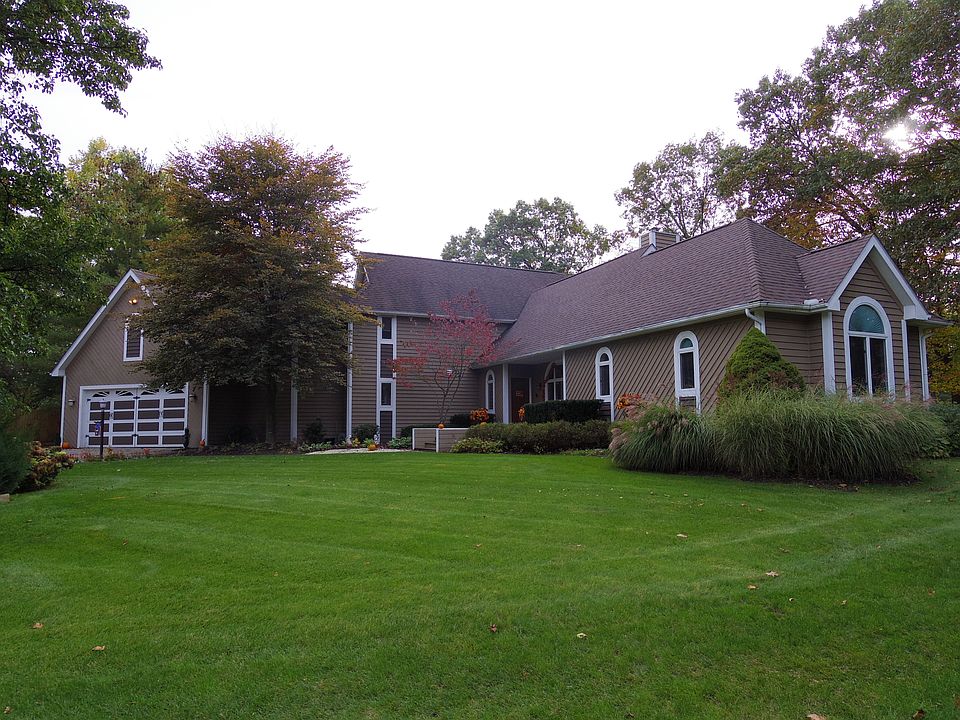 1st image of 3395 Fox Chase Dr
