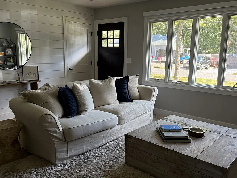 38 Foster Ave — Photo 1