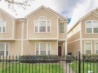 8027 Ellinger Ln, Houston, TX 77040