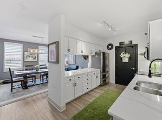 N74W13737 Appleton AVENUE #202, Menomonee Falls, WI