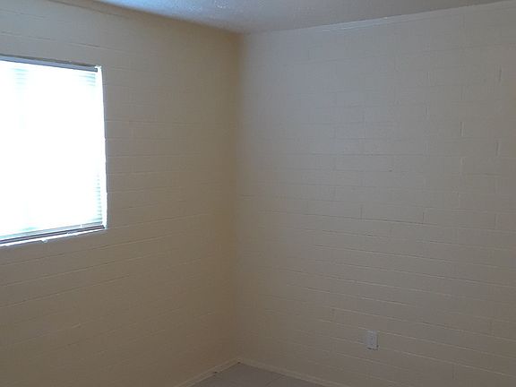 3rd image of 6602 S 22nd St APT 4