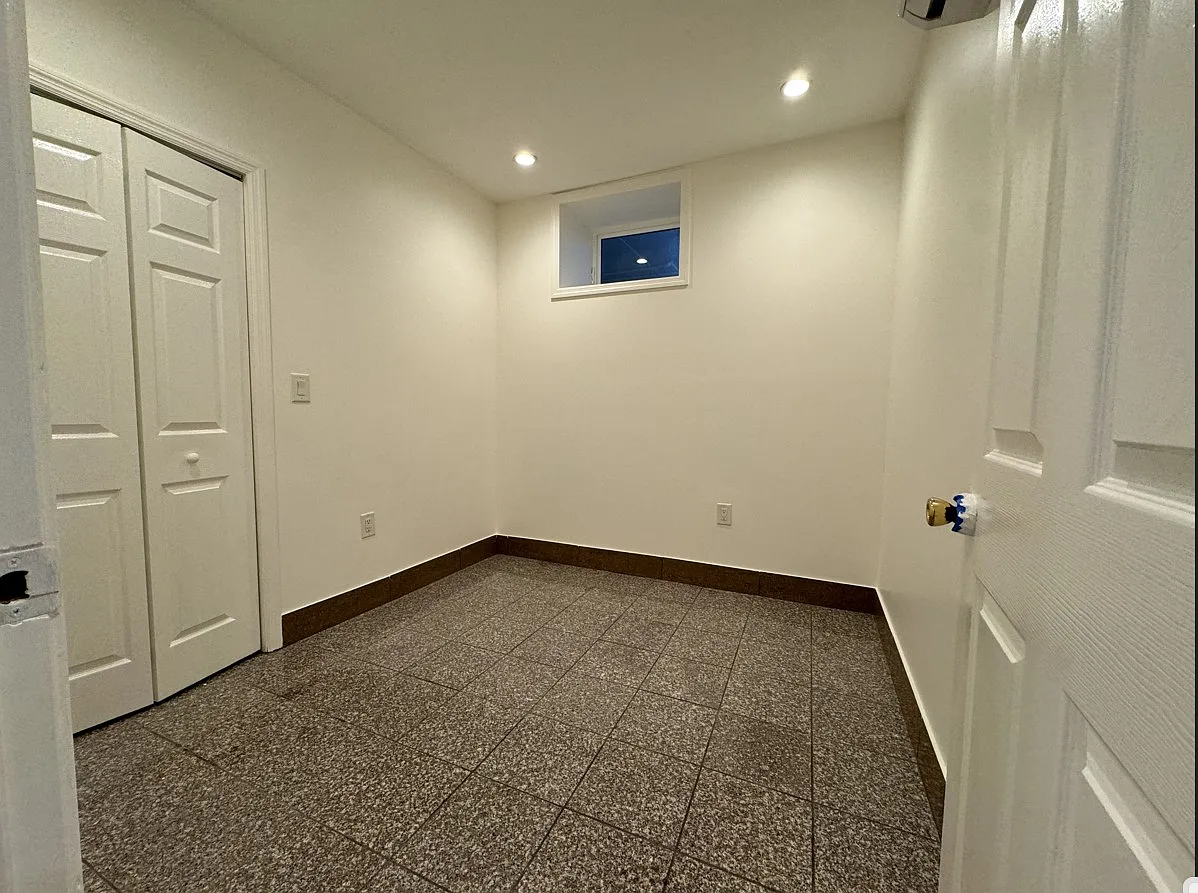 2 bed, 800 sqft, $2,000 — Photo 3