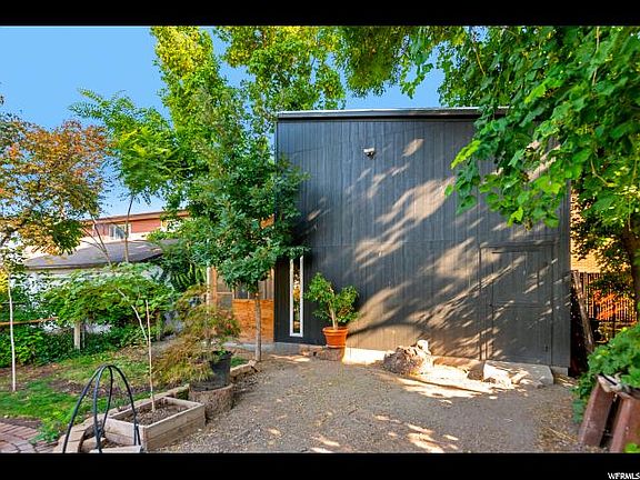 4th image of 275 E Wentworth Ave