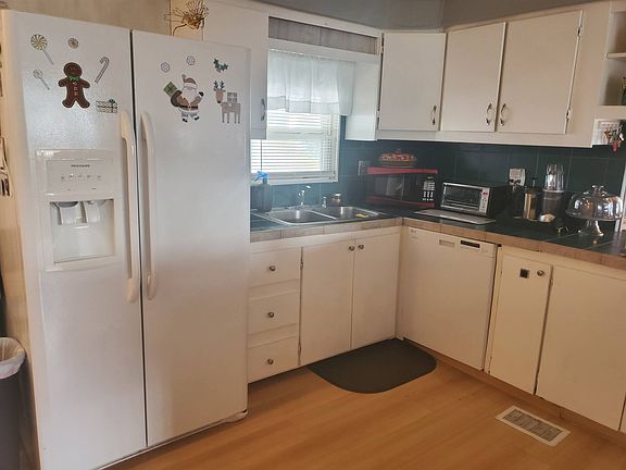 3rd image of 7001 142nd Ave N Lot 141