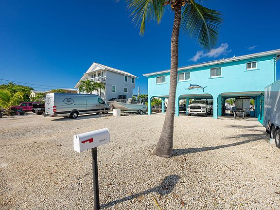 4th image of 24347 Caribbean Dr W