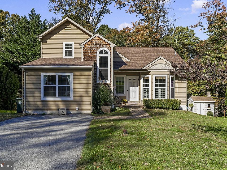 1st image of 1307 Spellman Dr