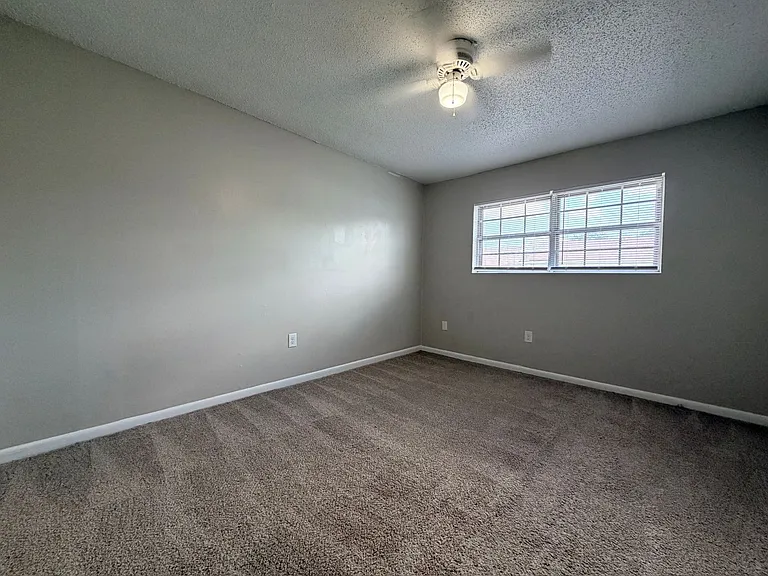 3450 Spottswood Ave — Photo 9