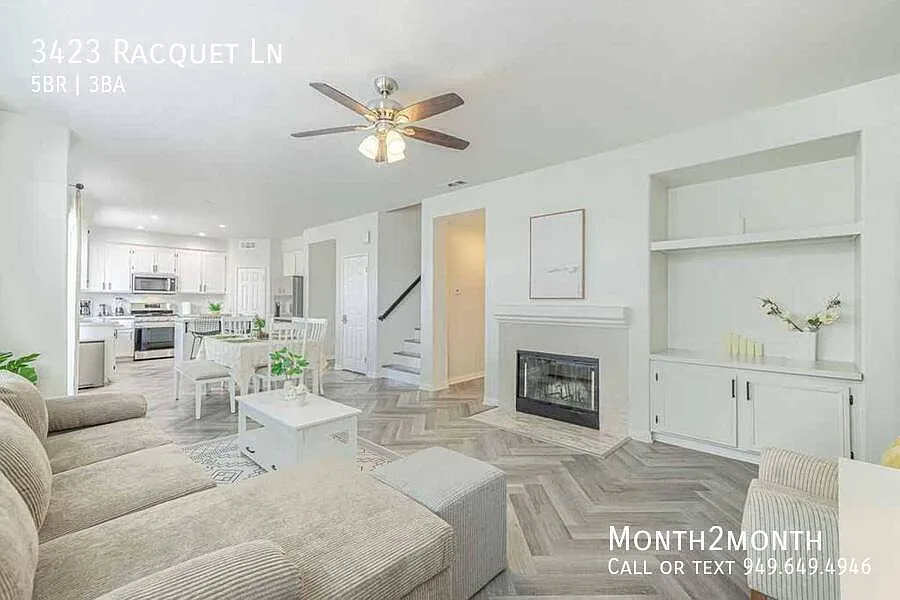 Serene and Elegant Estate On Racquet Ln — Photo 2