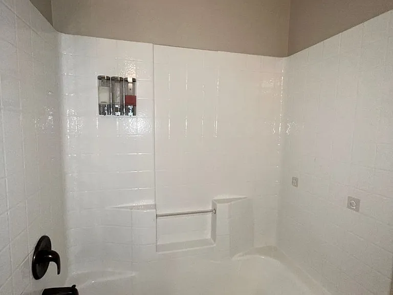 3923 W Jerome Ave — Photo 10