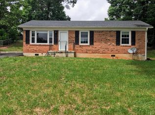 409 Hilltop Dr, Madison Heights, VA 24572