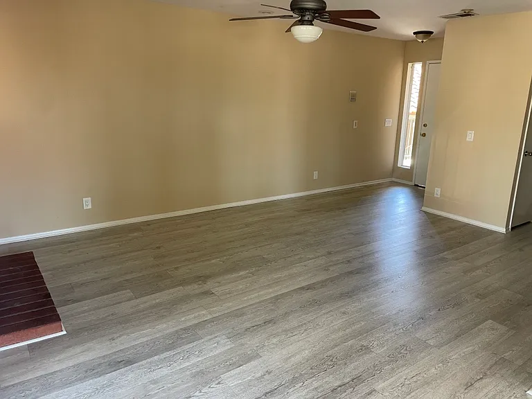 1038 Grape St — Photo 3