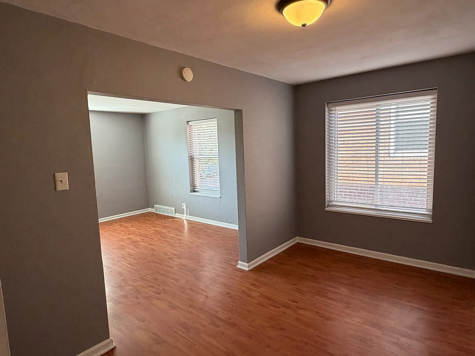 6958 Chippewa St — Photo 4