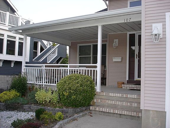 front porch/entry