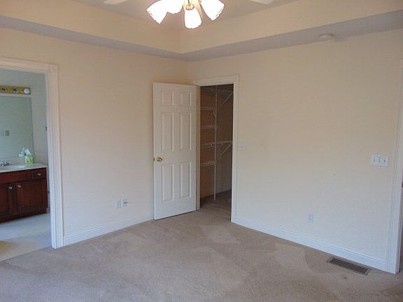 5th image of 521 Paso Fino Dr