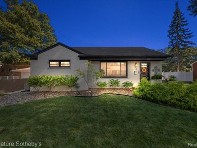 9448 E Gillman St, Livonia, MI, 48150