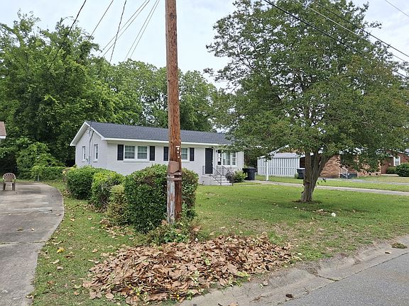 3rd image of 209 Bunche Dr