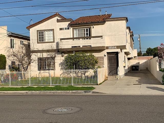 1st image of 16504 Brighton Ave