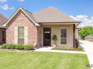 31333 Pebble Dr, Walker, LA 70785