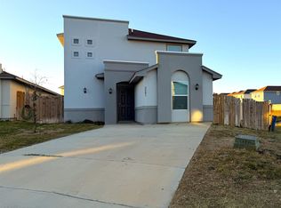 3501 Joaquin Ponce Dr #6, Laredo, TX 78046