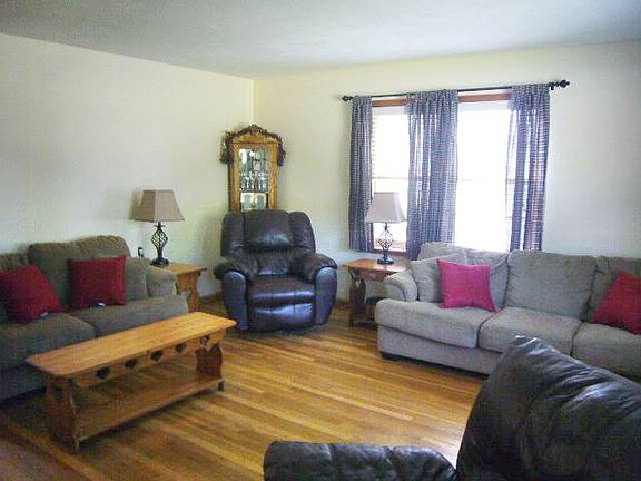 2nd image of 217 N Gamble St