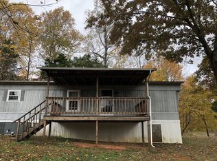 4439 Lem Davis Rd, Cunningham, TN 37052