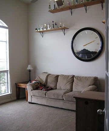 3rd image of 606 Price Dr