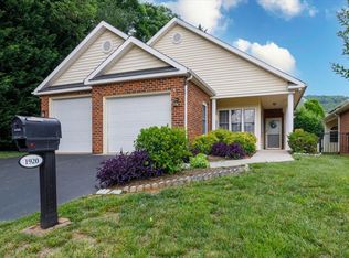 1920 Grasmere Cir, Salem, VA 24153