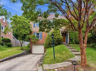 323 Constitution Dr, Pittsburgh, PA 15236