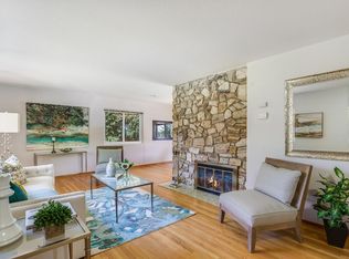 525 Roxbury Ln, Los Gatos, CA 95032