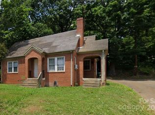 722 7th Ave SW, Hickory, NC 28602