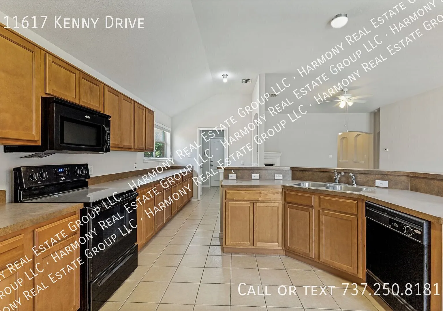 Beautiful 4-Bedroom One Story Home in The Villages of Woodland Springs Keller ISD — Photo 4