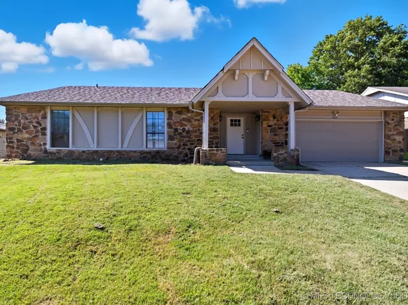 8626 S 65th East Pl, Tulsa, OK 74133