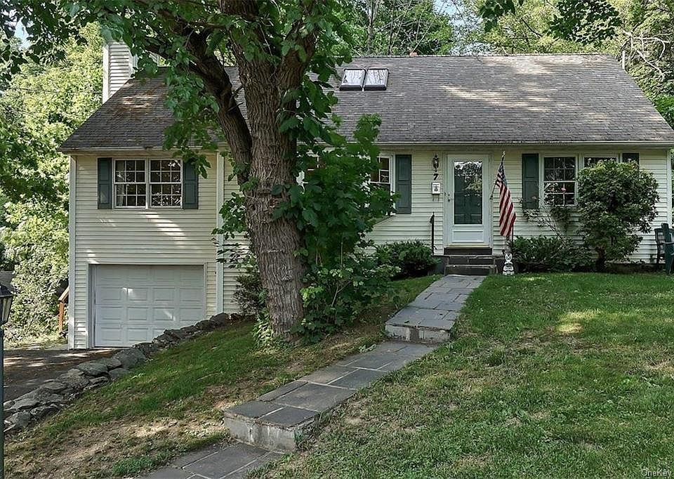 1st image of 7 Sadlier Pl