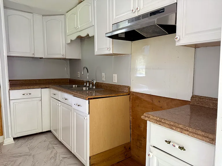 143 Maple St — Photo 8