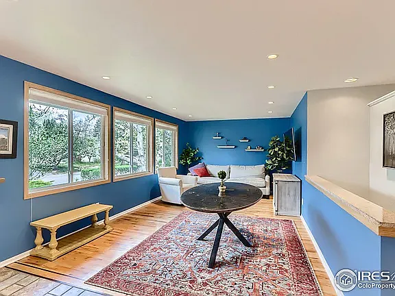 1310 Claremont Dr — Photo 3