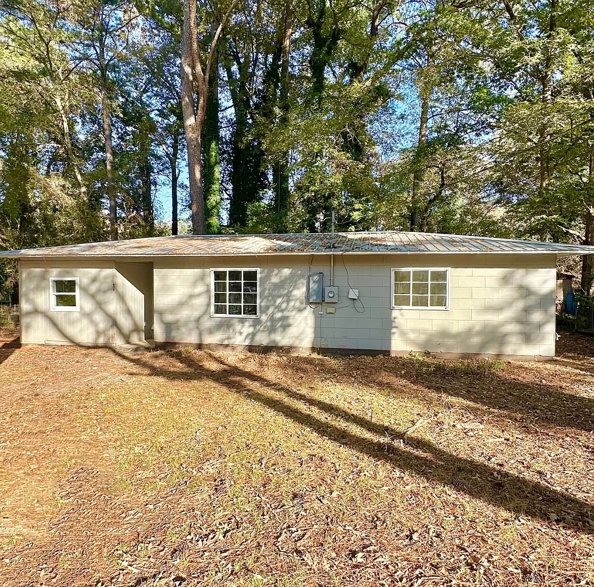 3 bed, 1044 sqft, $1,000 — Photo 2