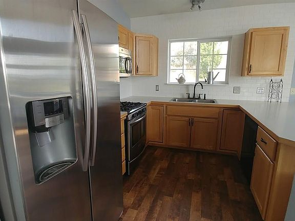 5th image of 1900 NW Ventura Ct