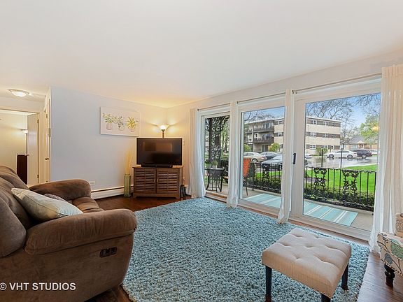 2nd image of 917 8th Ave APT 2