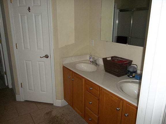5th image of 2609 Villa Ct