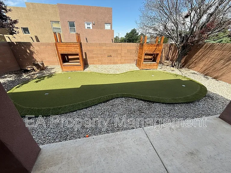 927 Tieran Ct NE — Photo 21