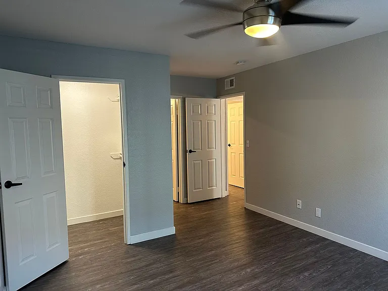 Corona Pointe Resort — Photo 263