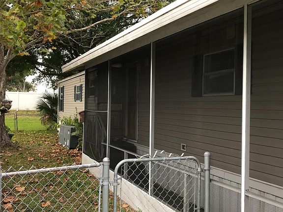 2nd image of 9518 Barnside Pl